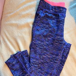 Everlast multi-colored leggings.